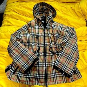 Burberry bacton hooded logo coat